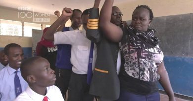 Au Kenya, des femmes enseignent aux hommes comment ne pas se comporter en harceleurs Au Kenya, des femmes enseignent aux hommes comment ne pas se comporter en harceleurs