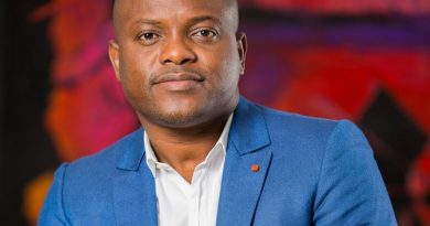 QUAND SAFAREL OBIANG FAIT DANSER FABRICE SAWEGNON SUR LE TCHINTCHIN fabrice-sawegnon